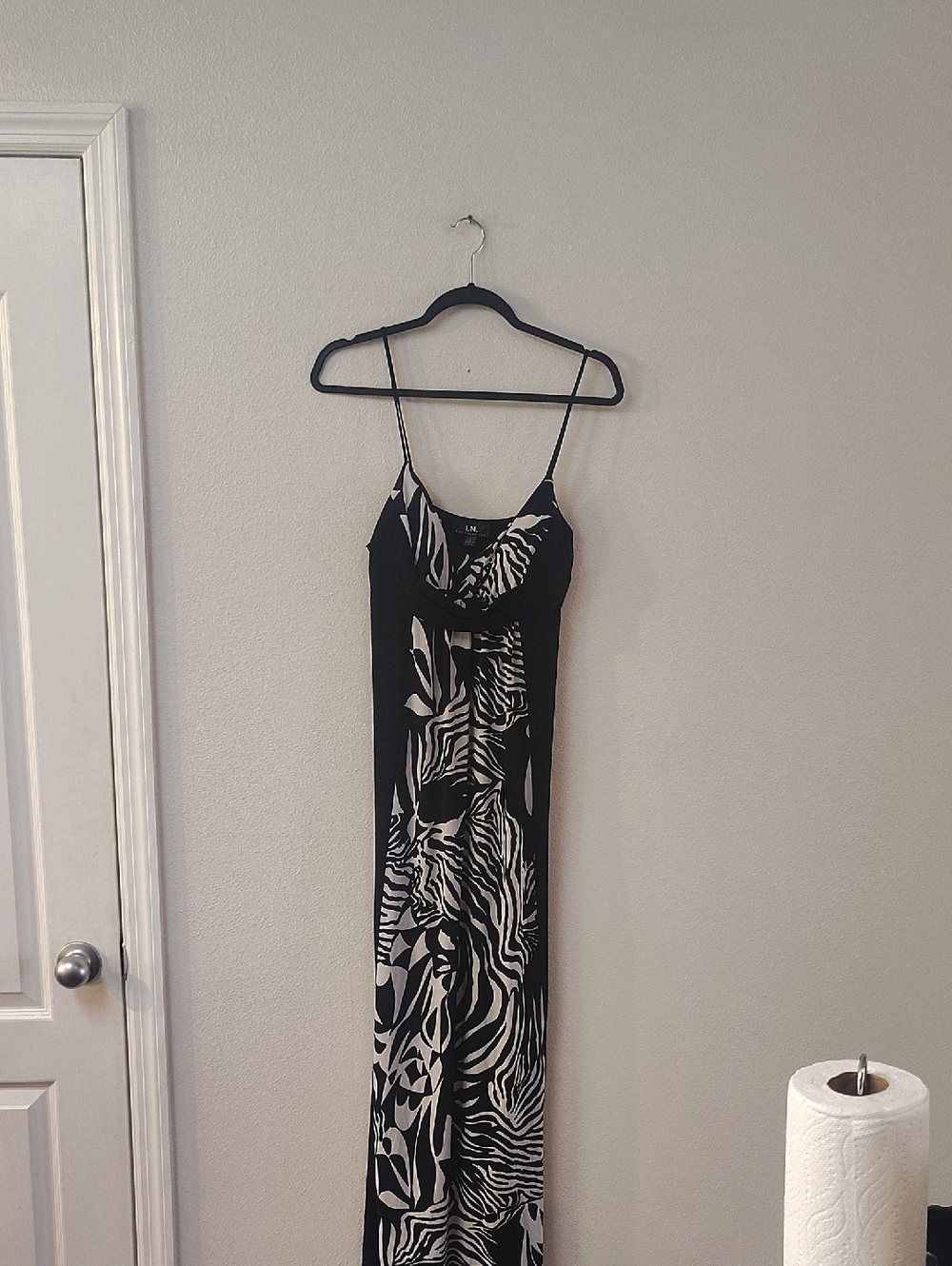 I.N. San Francisco Zebra Print Maxi Dress Black White Spaghetti Strap‎ Large USA
